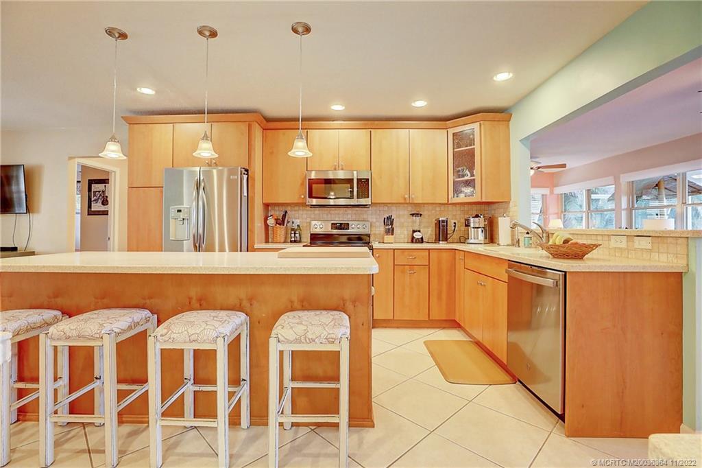 649 Southwest Linden Street Stuart, FL 34997 - Photo 19 of 41 Gallery Image 19