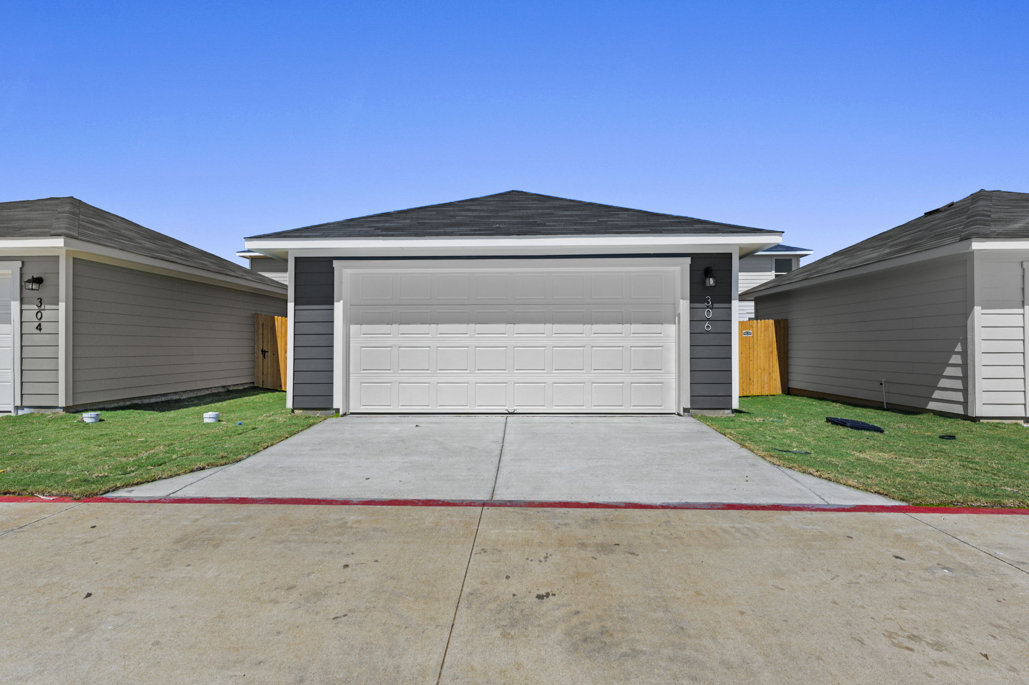306 Santo Domingo Road Bastrop, TX 78602 - Photo 2 of 36