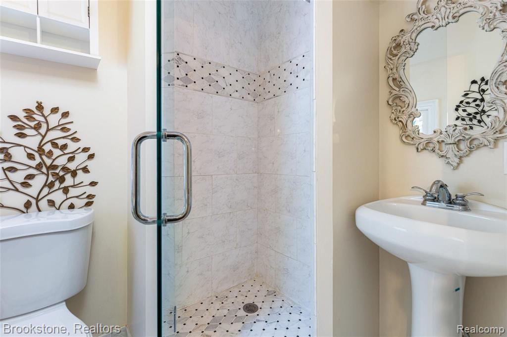 148 Tillson Street Romeo, MI 48065 - Photo 45 of 62