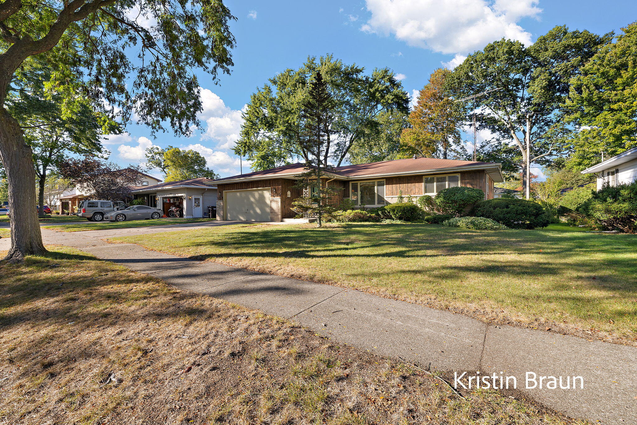 1448 Marlboro Road Muskegon, MI 49441 - Photo 4 of 58 47-web-or-mls-2R9A8648