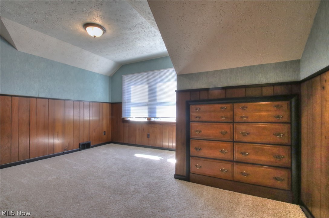 739 Lander Road Cleveland, OH 44143 - Photo 23 of 35