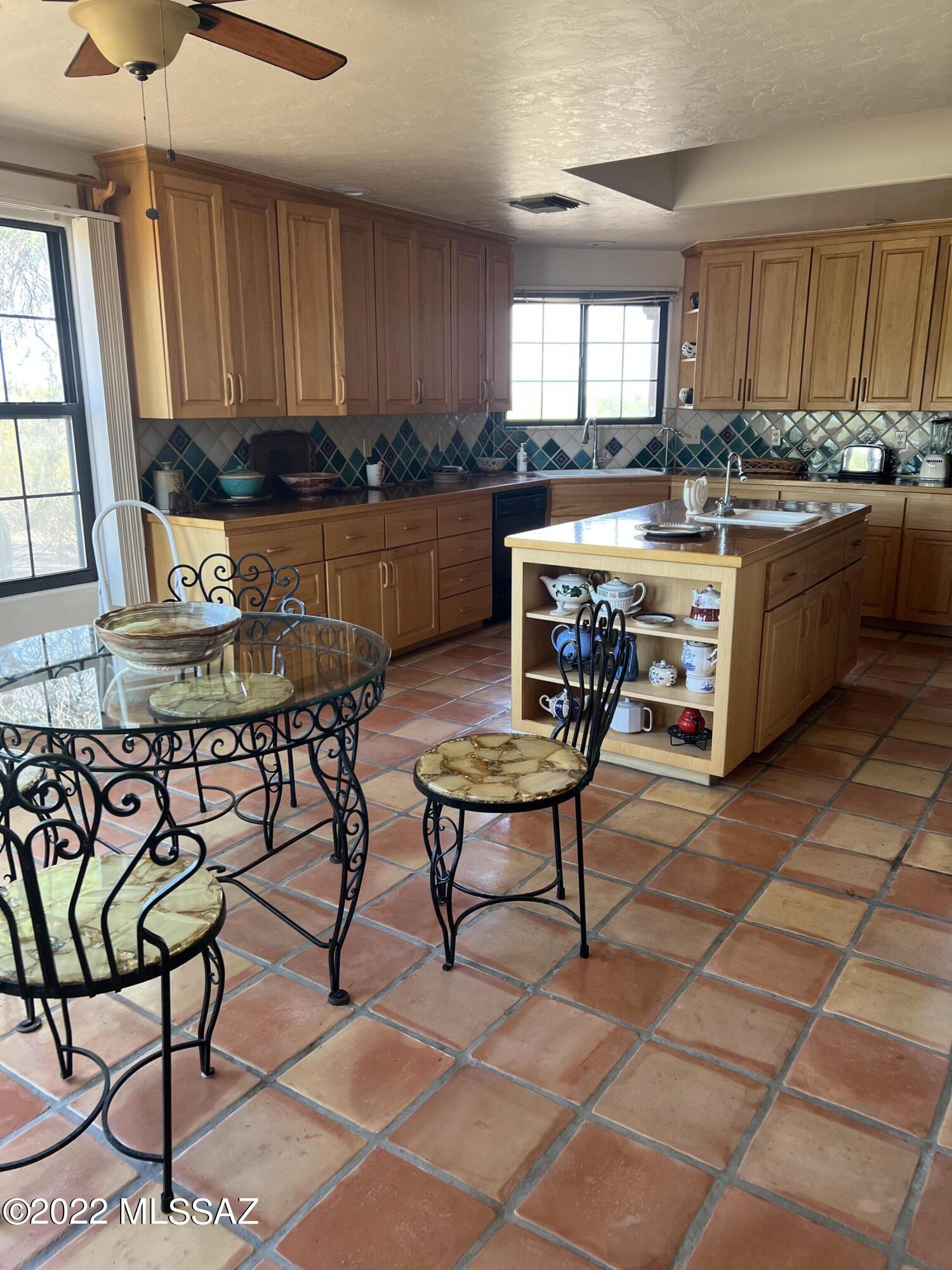7320 North Cortaro Road Tucson, AZ 85743 - Photo 45 of 48 Gallery Image 45