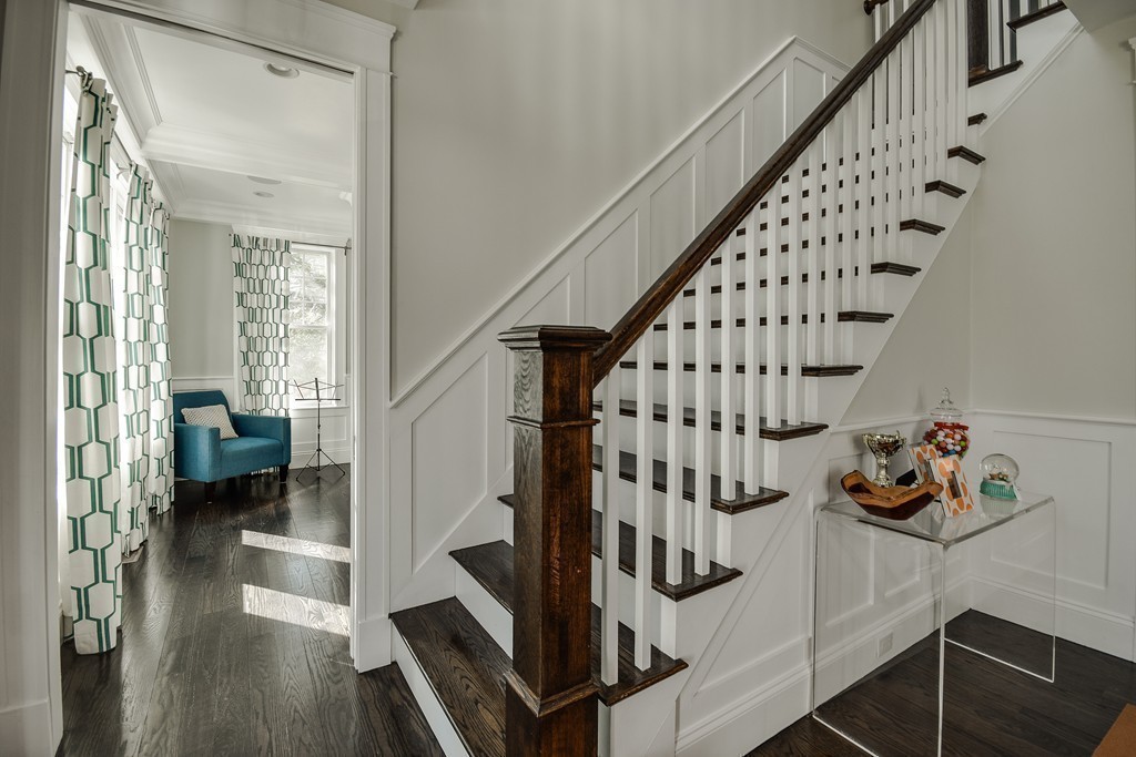 10 Sunset Road Wellesley, MA 02482 - Photo 11 of 25