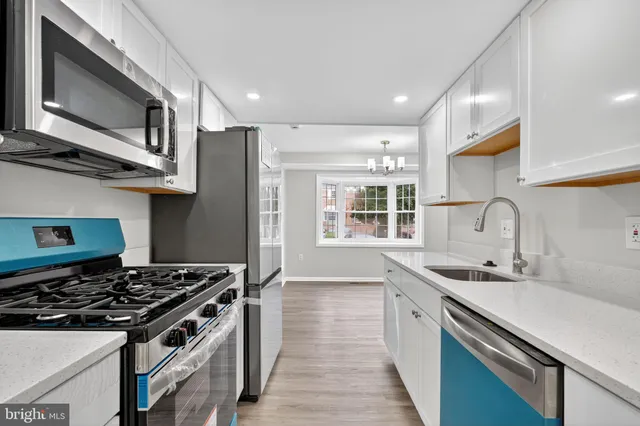 $519,500 | 7419 Larne Lane, Lorton, VA 22079