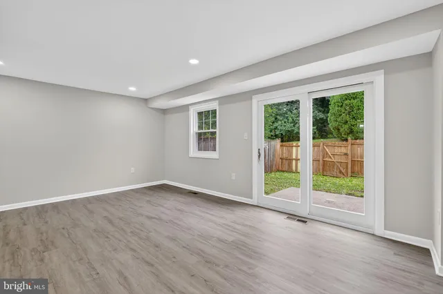 $519,500 | 7419 Larne Lane, Lorton, VA 22079