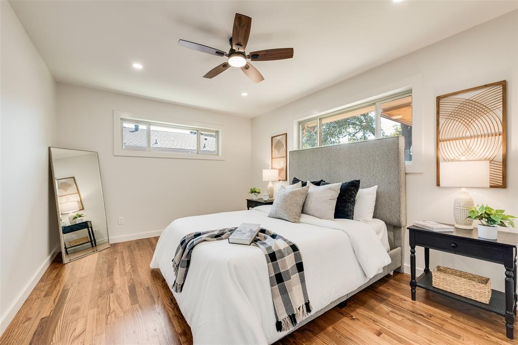 3106 Sharpview Lane Dallas, TX 75228 - Photo 21 of 33 a bedroom with bed and window