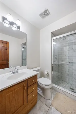 $399,000 | 215 Straightoak Court, Ballwin, MO 63021