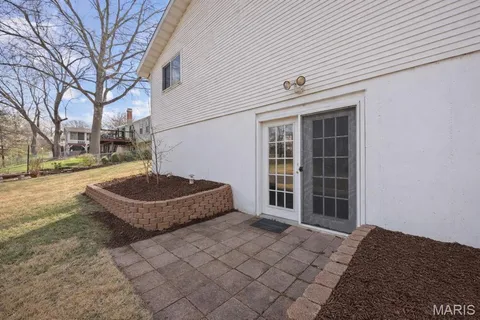 $399,000 | 215 Straightoak Court, Ballwin, MO 63021