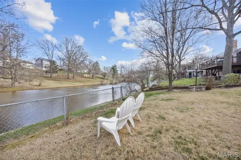 $399,000 | 215 Straightoak Court, Ballwin, MO 63021