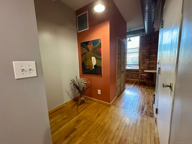 $160,000 | 325 Lafayette Street, Unit 5102, Bridgeport, CT 06604