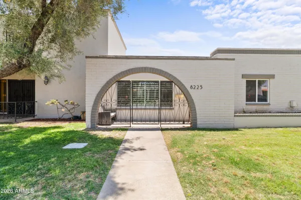 $2,895 | 8225 East Berridge Lane, Scottsdale, AZ 85250