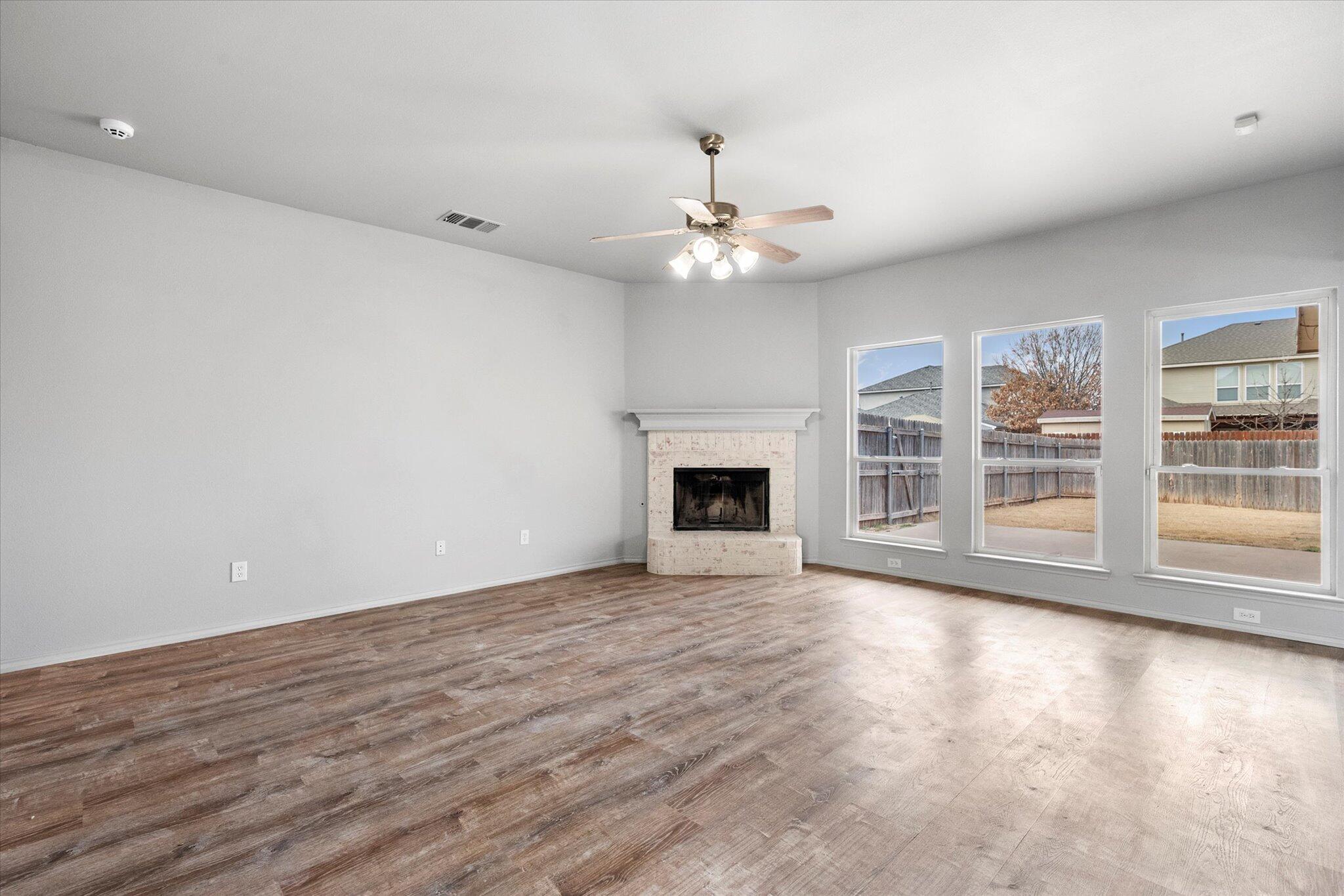 5010 Hanover Street Lubbock, TX 79416 - Photo 8 of 42 09-5010 Hanover 0235