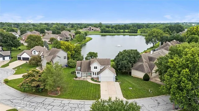 $474,900 | 4213 Southwest Sapelo Drive, Lee's Summit, MO 64082