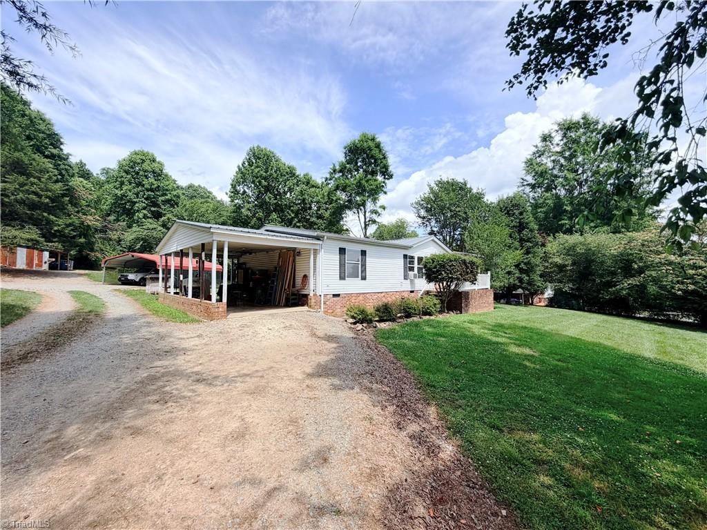 1390 Cb Eller School Road Elkin, NC 28621 - Photo 22 of 33