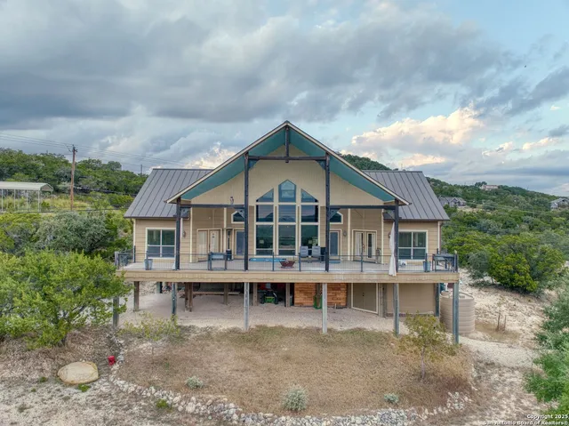 $850,000 | 189 Scenic Sunset, Lakehills, TX 78063
