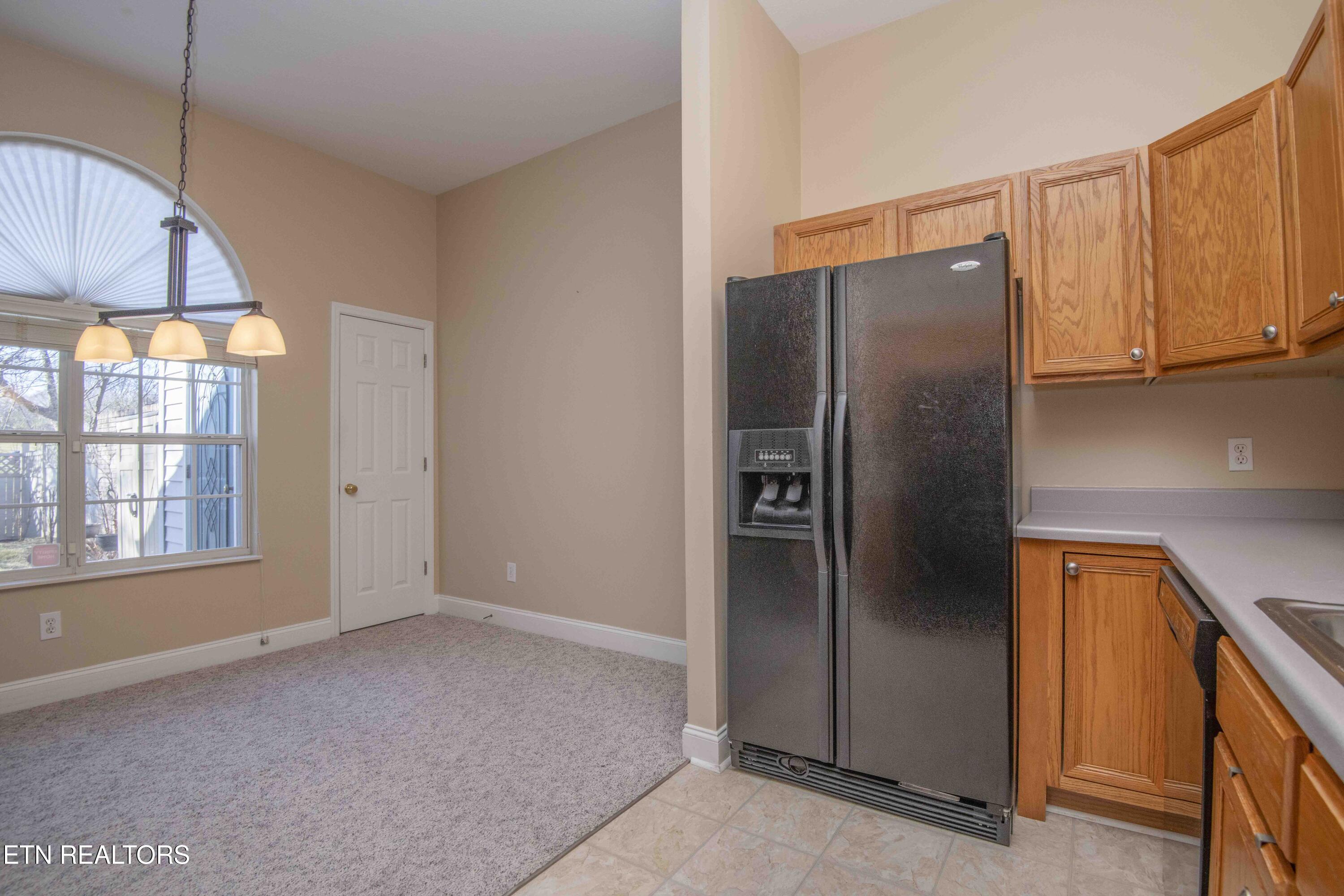 3207 Laurel View Road, Unit 5 Knoxville, TN 37917 - Photo 15 of 36 Refrigerator Included