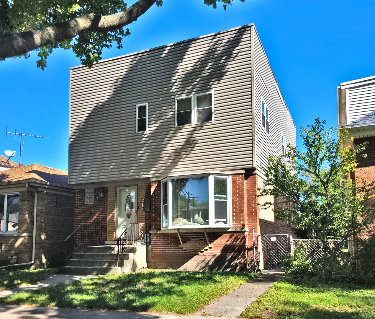 4121 North Kolmar Ave