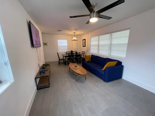 $2,950 | 1401 North 16th Court, Hollywood, FL 33020