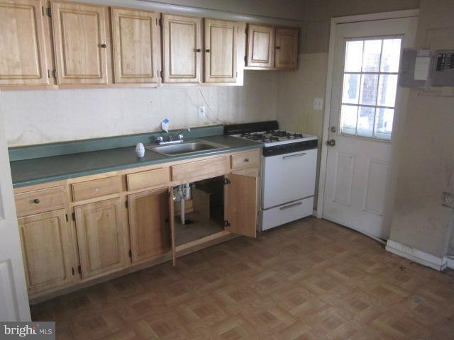 2028 Kelmore Road Dundalk, MD 21222 - Photo 6 of 7 Kitchen