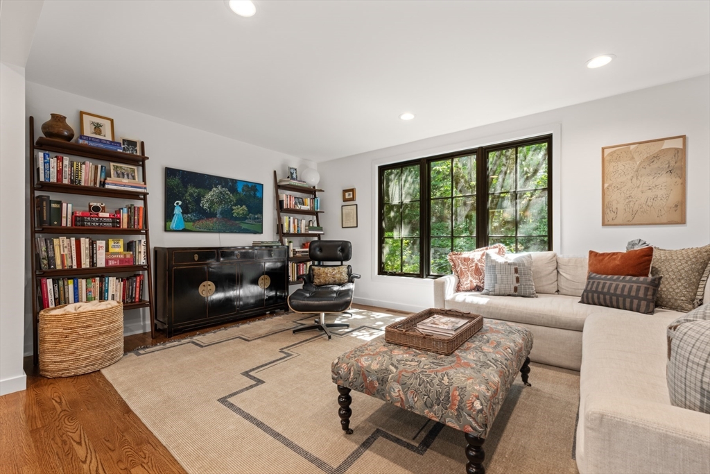 34 Hilltop Road Weston, MA 02493 - Photo 4 of 41