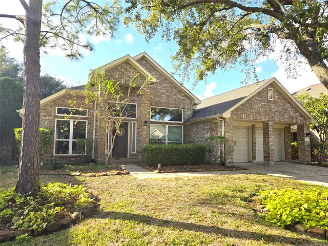 $2,800 | 2614 Parkbriar, Pearland, TX 77584