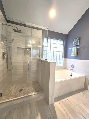 $2,800 | 2614 Parkbriar, Pearland, TX 77584