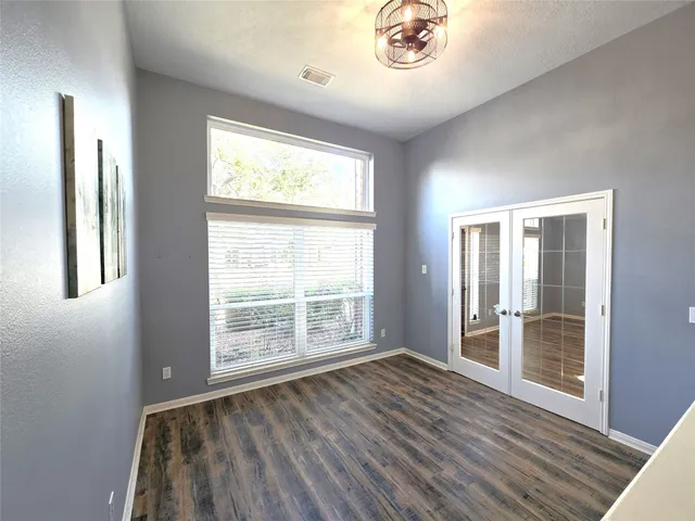 $2,800 | 2614 Parkbriar, Pearland, TX 77584