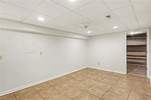 a view of empty room