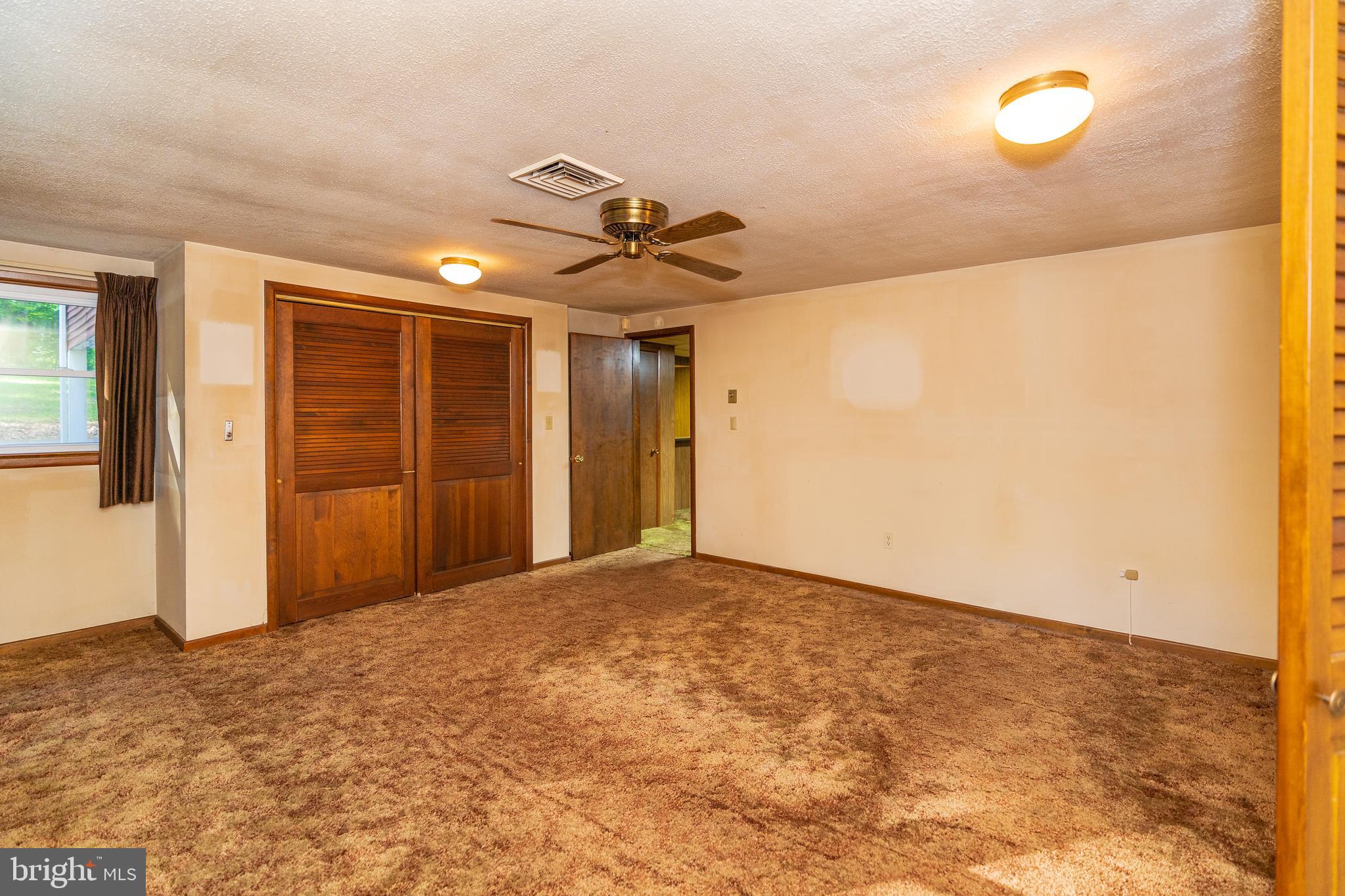 257 Chestnut Hill Road Emmaus, PA 18049 - Photo 8 of 30 Gallery Image 8