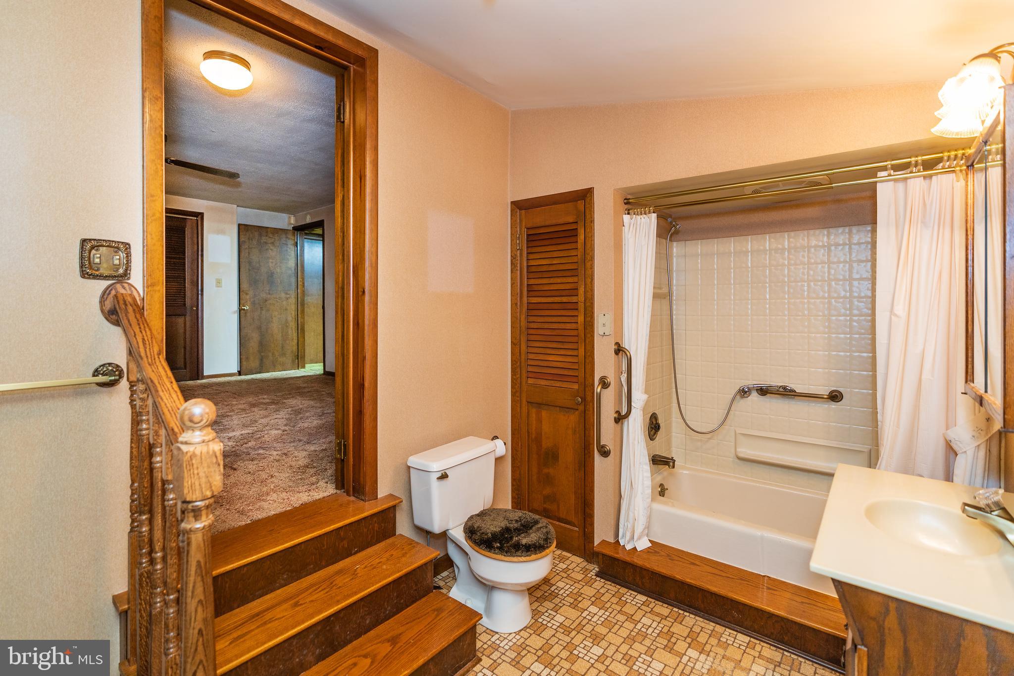 257 Chestnut Hill Road Emmaus, PA 18049 - Photo 9 of 30 Gallery Image 9