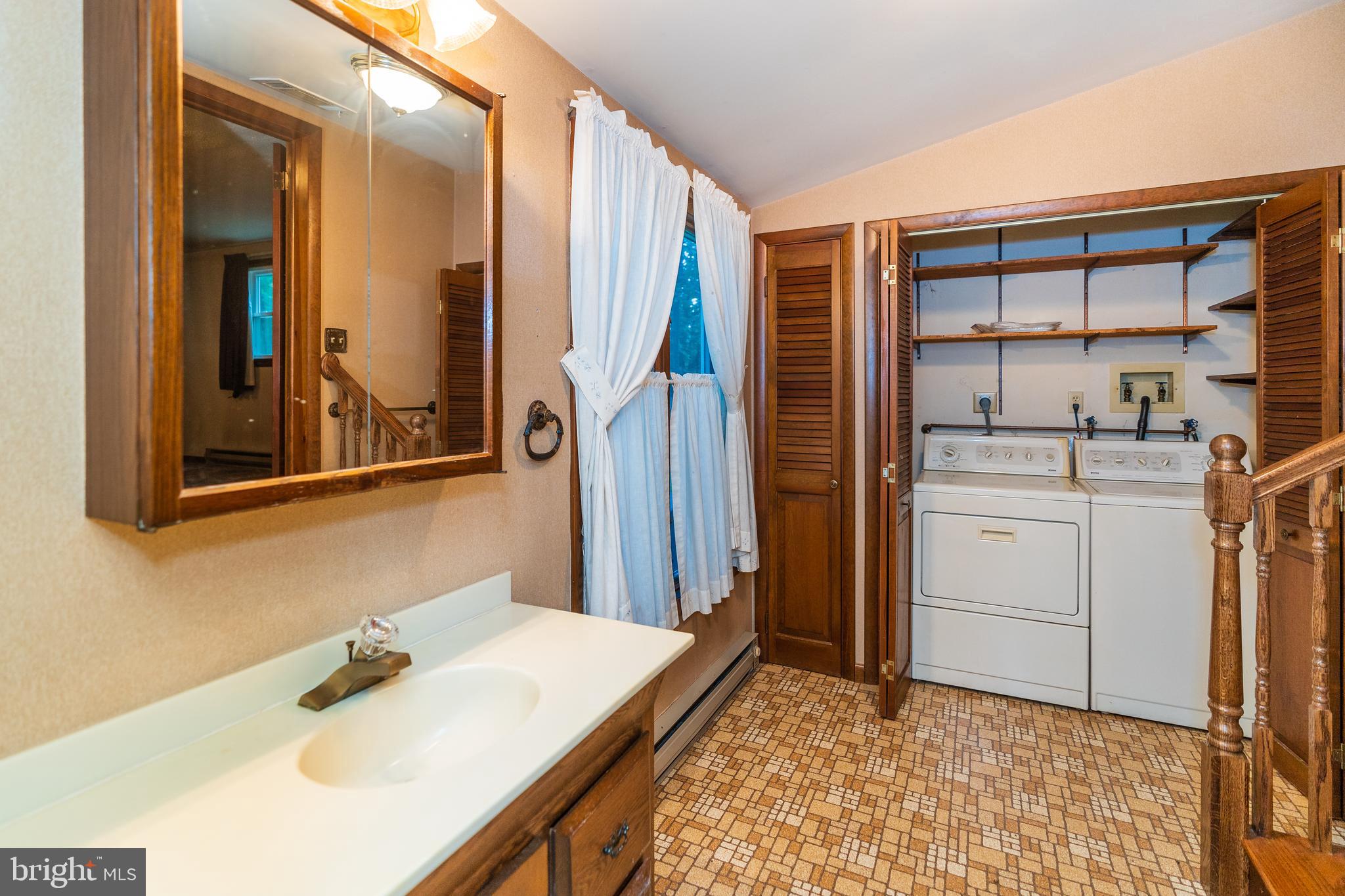 257 Chestnut Hill Road Emmaus, PA 18049 - Photo 10 of 30 Gallery Image 10