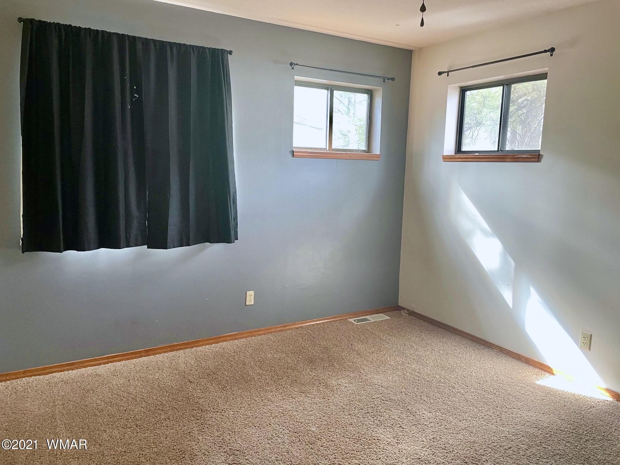 2261 West Park Valley Road Show Low, AZ 85901 - Photo 11 of 12
