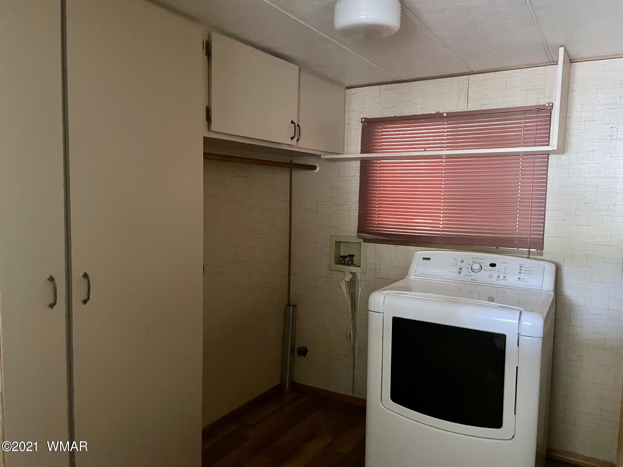 2261 West Park Valley Road Show Low, AZ 85901 - Photo 7 of 12