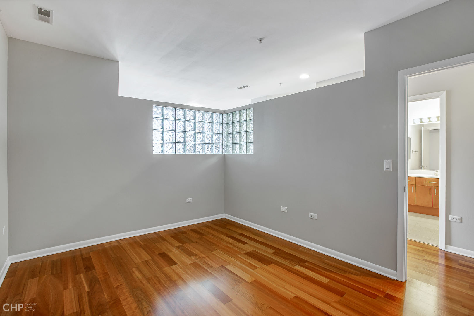 1572 Maple Avenue, Unit 501 Evanston, IL 60201 - Photo 12 of 25