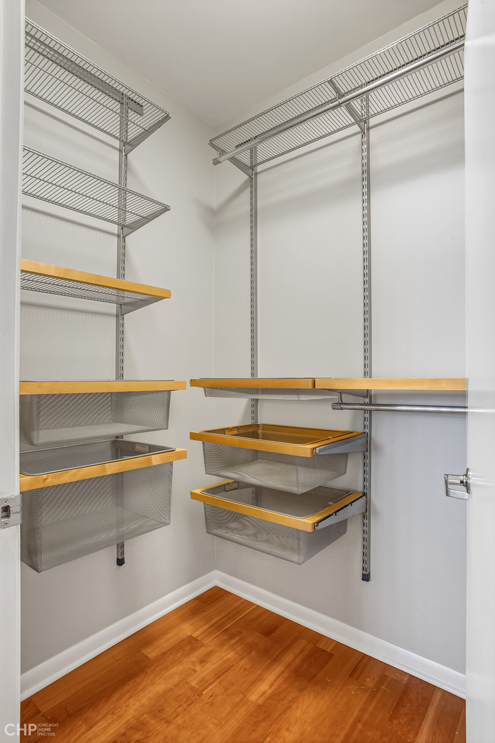 1572 Maple Avenue, Unit 501 Evanston, IL 60201 - Photo 16 of 25