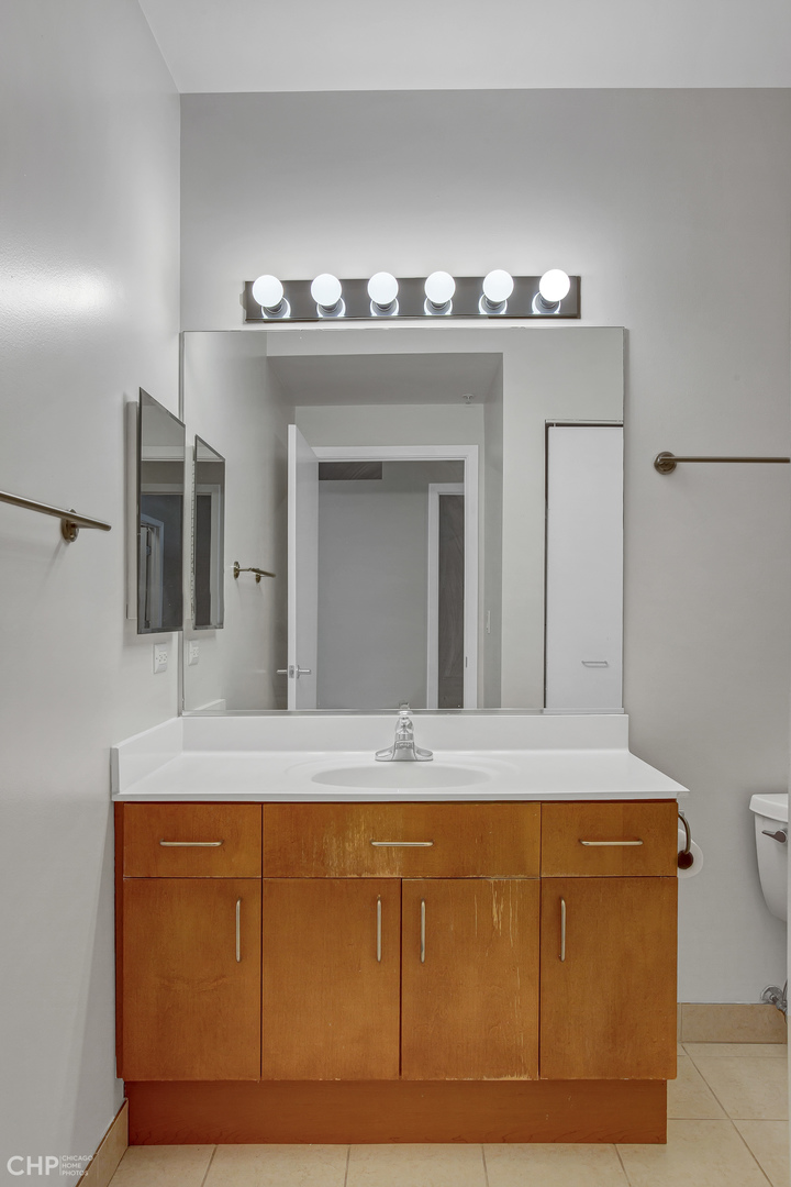 1572 Maple Avenue, Unit 501 Evanston, IL 60201 - Photo 17 of 25