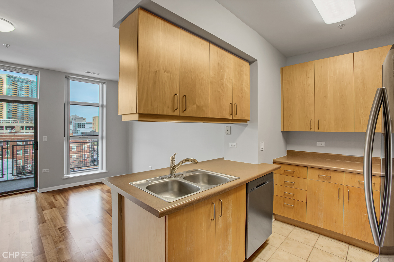 1572 Maple Avenue, Unit 501 Evanston, IL 60201 - Photo 10 of 25