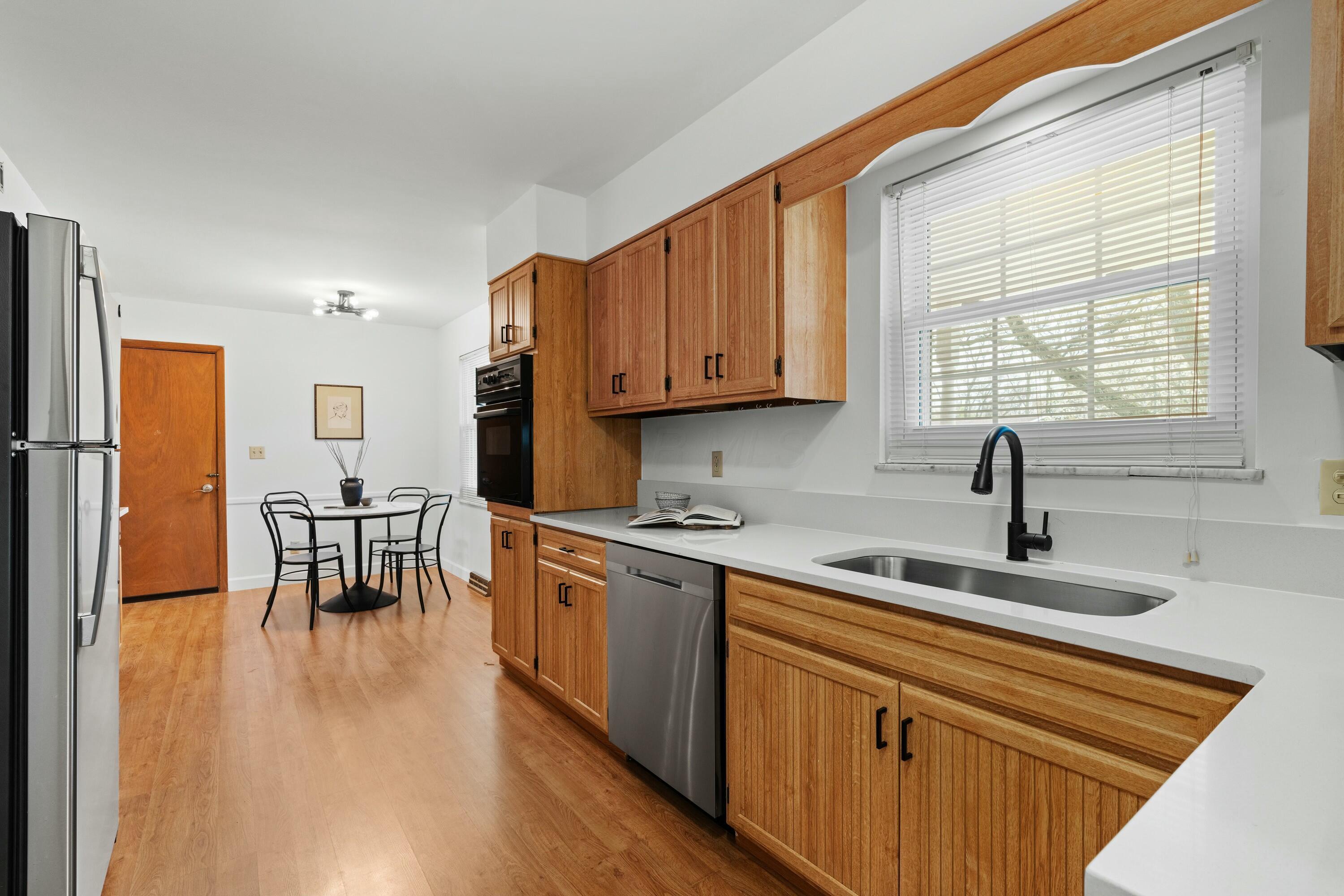 2500 Lytham Road Upper Arlington, OH 43220 - Photo 23 of 69 Kitchen