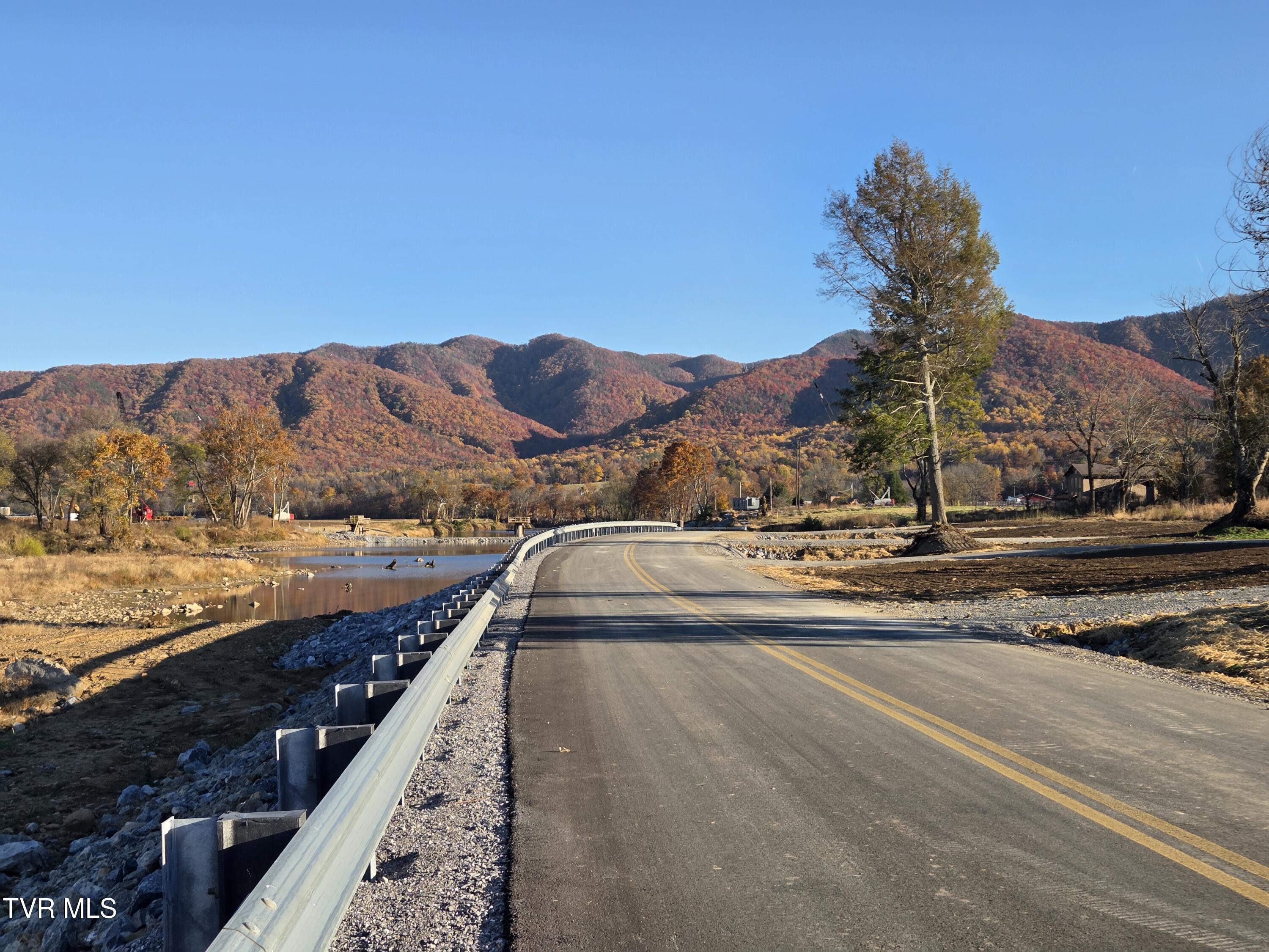 289 Bill Mauk Road, Unit R Chuckey, TN 37641 - Photo 3 of 9 11499