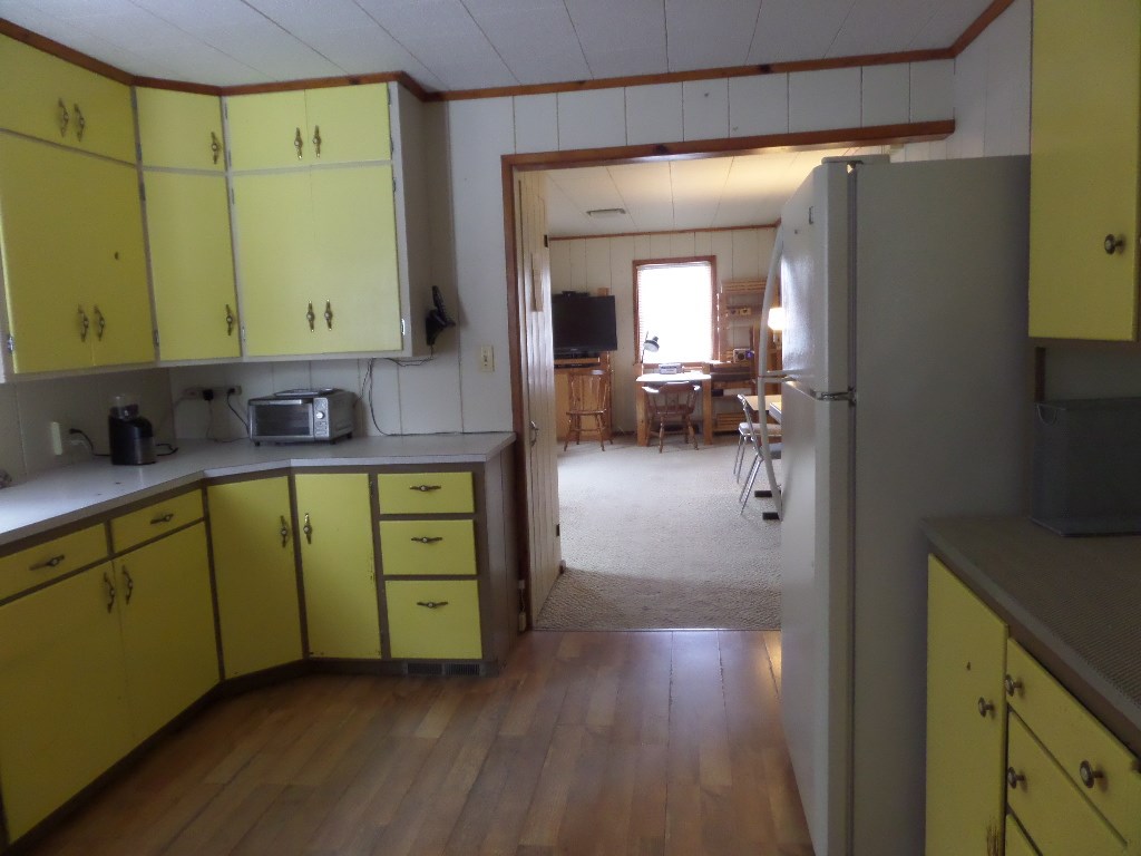 6323 Center Road Traverse City, MI 49686 - Photo 23 of 36 1884998-22.JPG