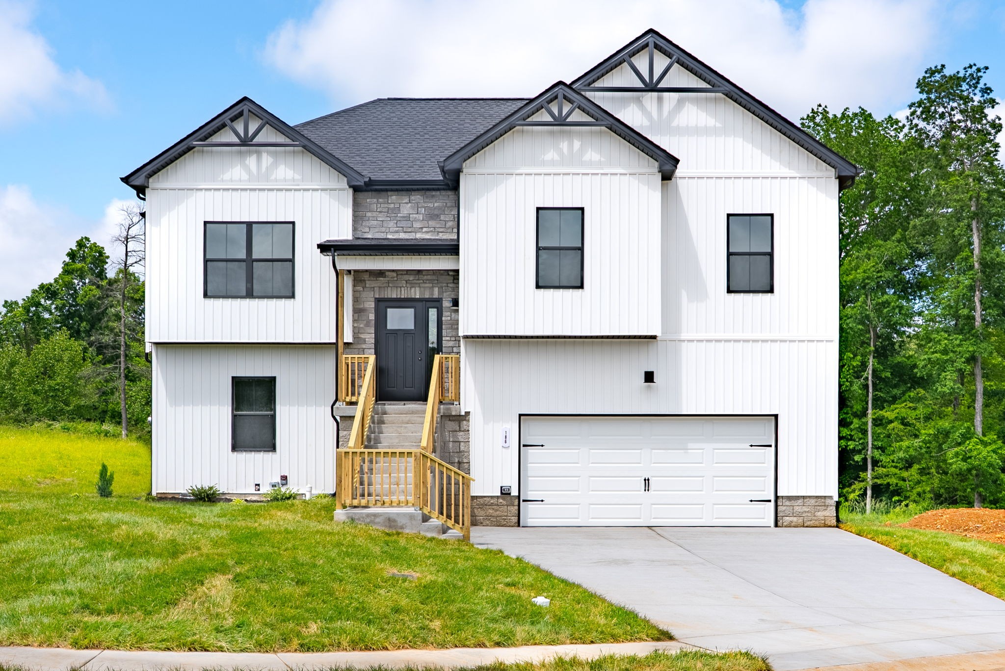 186 Dewberry Road Clarksville, TN 37042 - Photo 3 of 59 Gallery Image 3