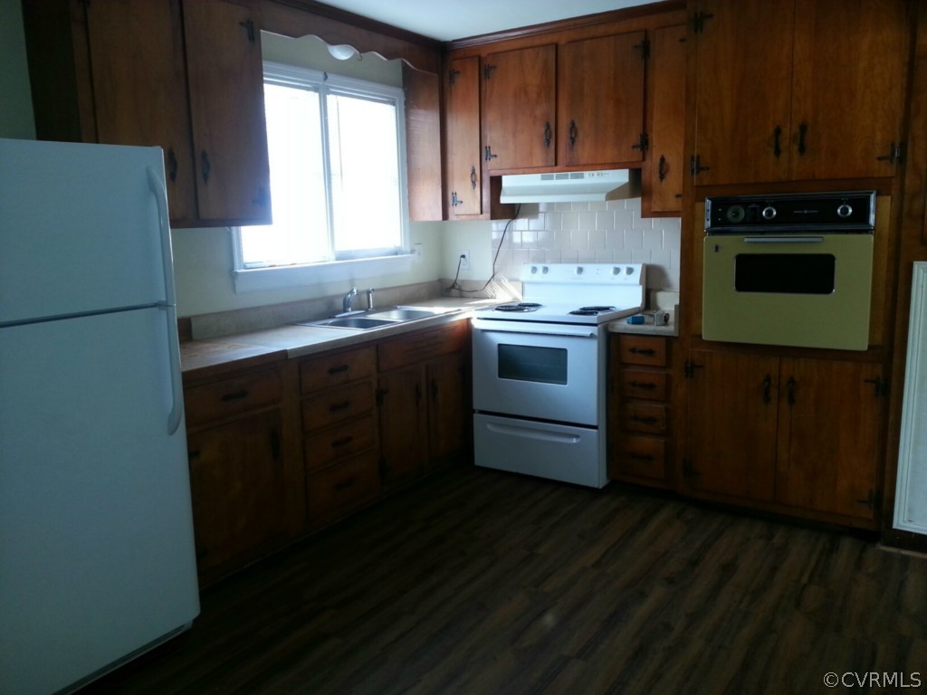 9508 Kerwin Road North Chesterfield, VA 23237 - Photo 3 of 10 Gallery Image 3