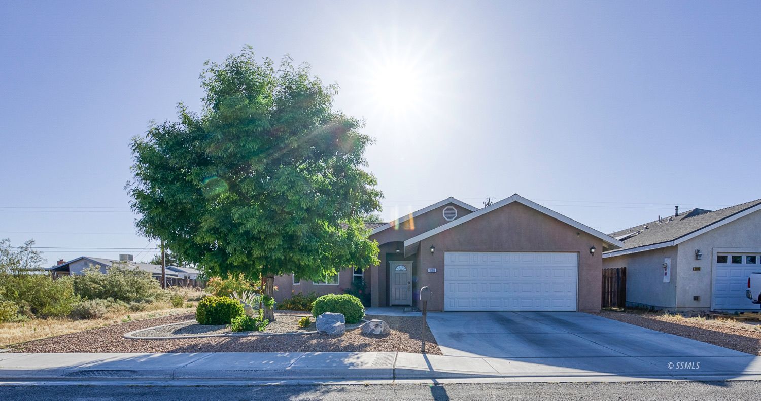 1009 South Ranger Street Ridgecrest, CA 93555 - Photo 1 of 38