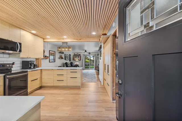 $249,900 | 83 Spencer Village Court, Appleton, WI 54914