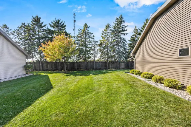 $249,900 | 83 Spencer Village Court, Appleton, WI 54914