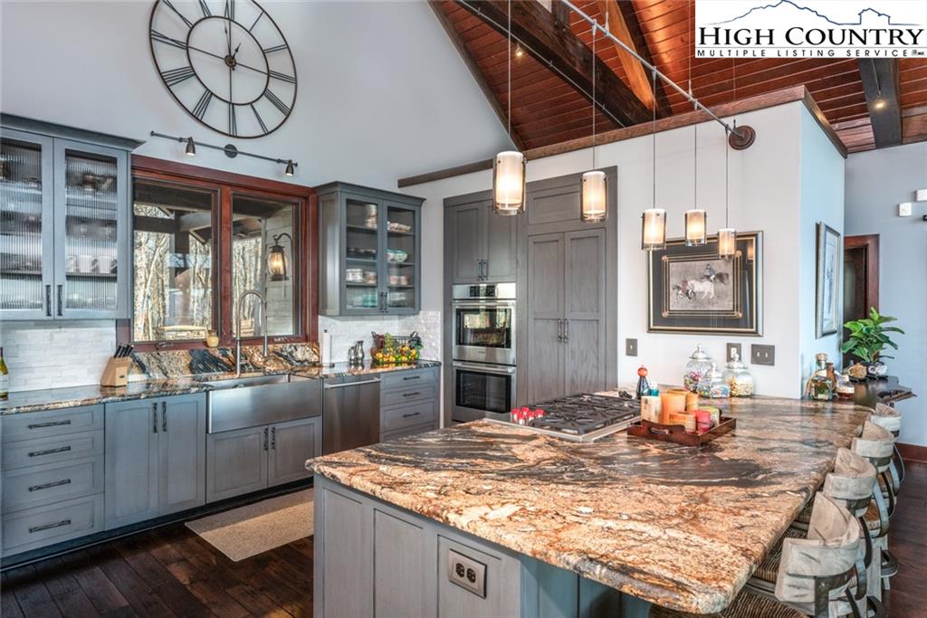 756 Saddle Road Vilas, NC 28692 - Photo 10 of 32 a kitchen with lots of counter top space