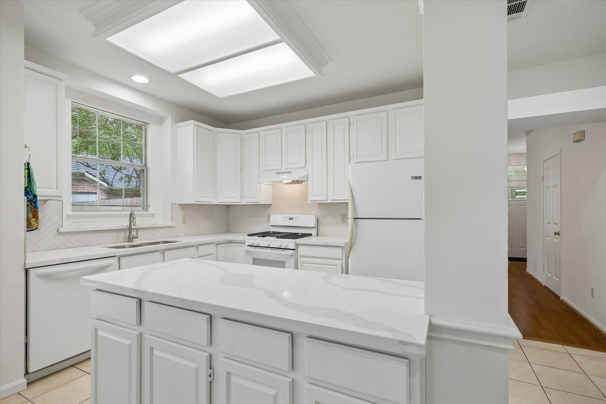 88 Laughing Brook Court Spring, TX 77380 - Photo 7 of 27