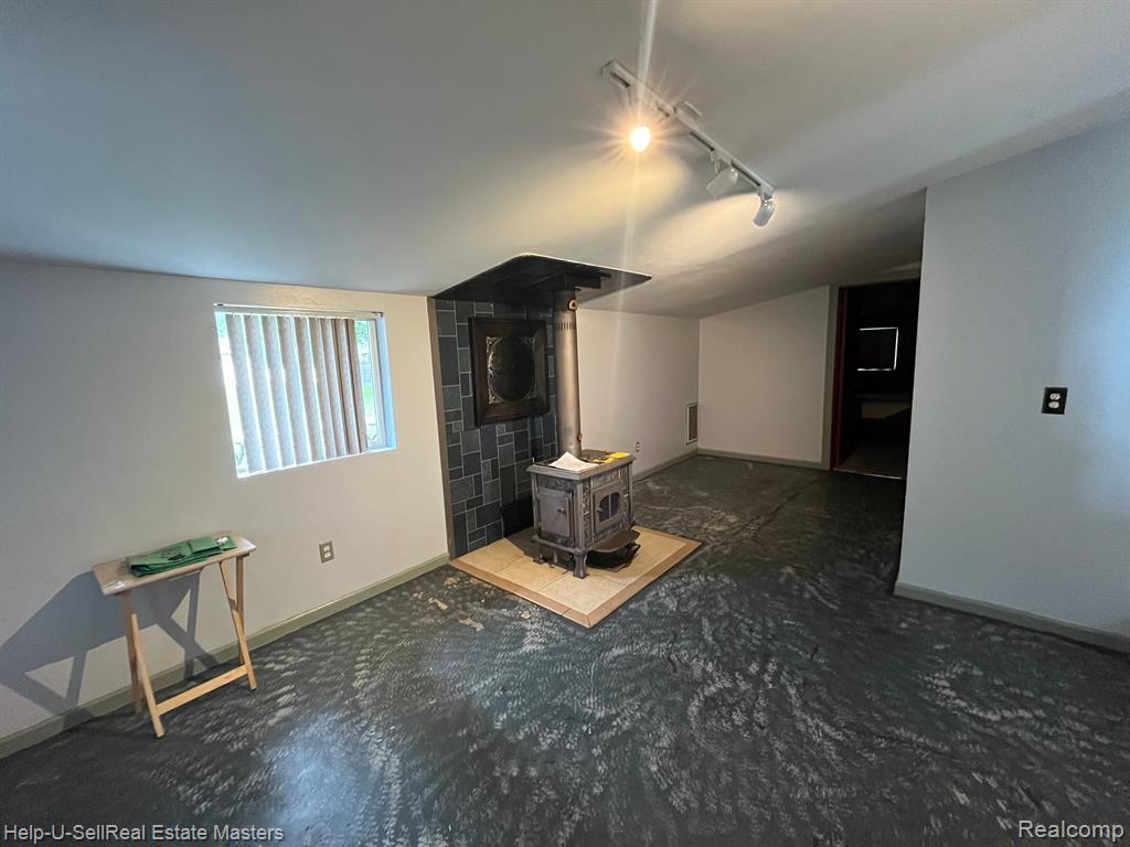 1423 Minnesota Road Port Huron, MI 48060 - Photo 16 of 23