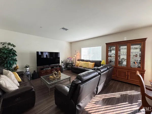 $443,700 | Undisclosed Address, Bakersfield, CA 93306