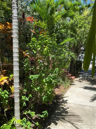 $1,950 | 40 Almeria Avenue, Unit 16, Coral Gables, FL 33134